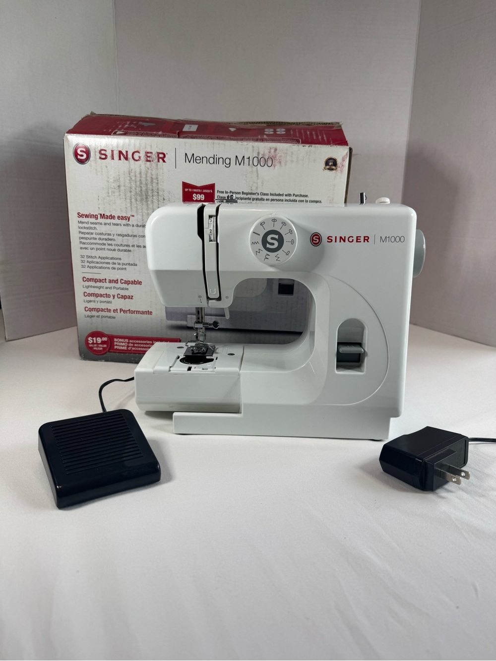 SINGER M1000 Electric Household Sewing Machine Portable Free Arm Bobbin-Wind